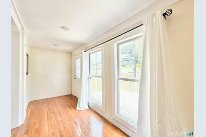 112 Ochsner Place, Bridgeport, CT 06606 - Photo 4