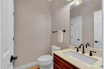 2 Chapman Chase, Windsor Locks, CT 06096 - Photo 22