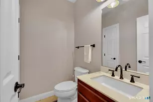 2 Chapman Chase, Windsor Locks, CT 06096 - Photo 22