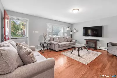 172 Crestview Drive, Bridgeport, CT 06606 - Photo 2