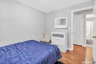 172 Crestview Dr, Bridgeport, CT 06606 - Photo 16