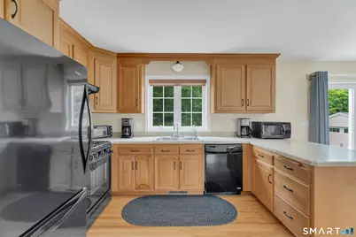 70 Noahs Way, Sprague, CT 06330 - Photo 8