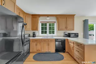 70 Noah's Way, Sprague, CT 06330 - Photo 8