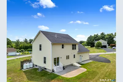 70 Noahs Way, Sprague, CT 06330 - Photo 4