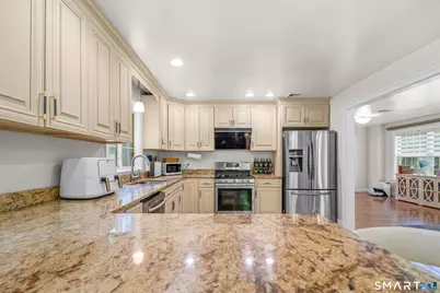 42 White Avenue, Middlebury, CT 06762 - Photo 12