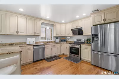 42 White Avenue, Middlebury, CT 06762 - Photo 10