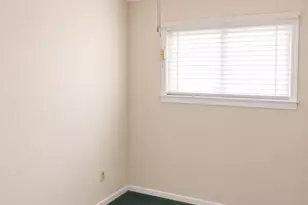 156 Andover St, Hartford, CT 06112 - Photo 10