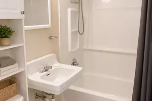 156 Andover St, Hartford, CT 06112 - Photo 12