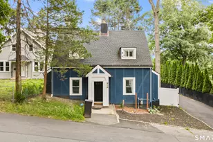 26 Trowbridge St, Waterbury, CT 06710 - Photo 2