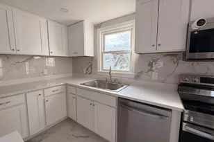 8 River Rd, East Haven, CT 06512 - Photo 12