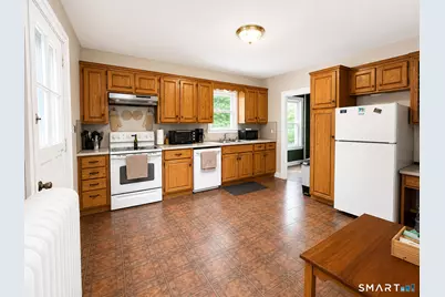 153 Eastern Drive, Middletown, CT 06457 - Photo 2