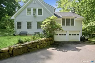 51 Mamanasco Rd, Ridgefield, CT 06877 - Photo 2