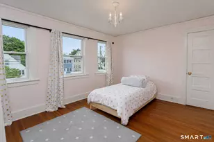 23 Jessamine St, West Hartford, CT 06119 - Photo 16