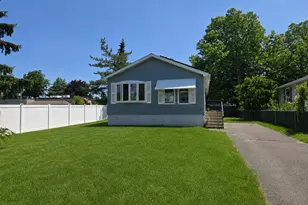 24 Pearl St, Glastonbury, CT 06033 - Photo 1