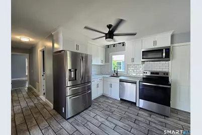 24 Pearl Street, Glastonbury, CT 06033 - Photo 6