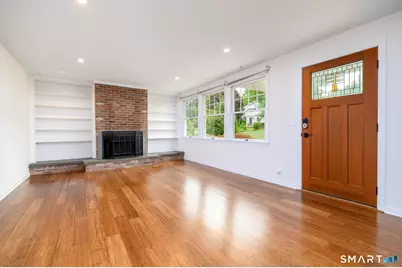 39 Kenilworth Drive West, Stamford, CT 06902 - Photo 2