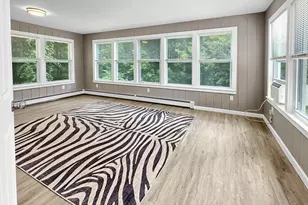 187 W Main St, East Lyme, CT 06357 - Photo 28