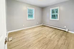 187 W Main St, East Lyme, CT 06357 - Photo 22