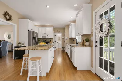 200 Captains Walk, Stratford, CT 06615 - Photo 8