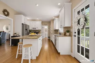 200 Captains Walk, Stratford, CT 06615 - Photo 8