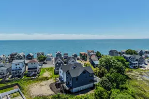 3 Chestnut St, Milford, CT 06460 - Photo 8