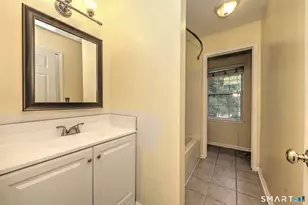 33 Acorn Ln, Milford, CT 06461 - Photo 12