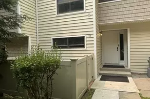 54 Currier Pl, Cheshire, CT 06410 - Photo 1