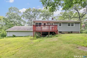 19 Meadowlark Dr, Shelton, CT 06484 - Photo 2