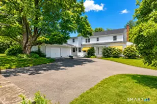 814 Grassy Hill Rd, Orange, CT 06477 - Photo 2
