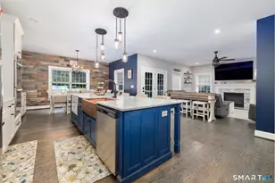 81 Evergreen Xing, New Hartford, CT 06057 - Photo 14