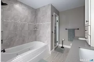 81 Evergreen Xing, New Hartford, CT 06057 - Photo 24