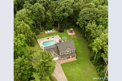 81 Evergreen Crossing, New Hartford, CT 06057 - Photo 8