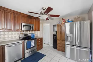 17 Rutherford St, New Britain, CT 06051 - Photo 8