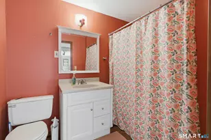 17 Rutherford St, New Britain, CT 06051 - Photo 20