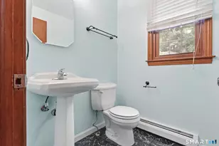 75 Grissom Rd, Manchester, CT 06042 - Photo 12