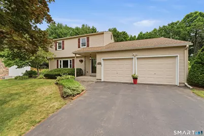 75 Grissom Road, Manchester, CT 06042 - Photo 2