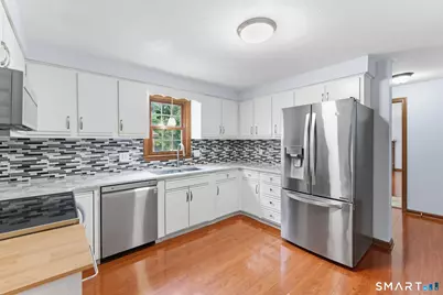 75 Grissom Road, Manchester, CT 06042 - Photo 4