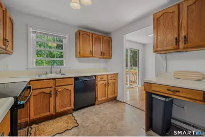 81 East Pattagansett Road #4, East Lyme, CT 06357 - Photo 14