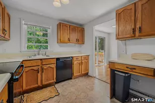 81 East Pattagansett Rd, East Lyme, CT 06357 - Photo 14