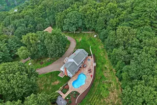310 Carter Rd, Thomaston, CT 06787 - Photo 2