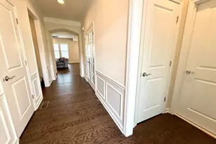 941 Mackenzie Ln, Oxford, CT 06478 - Photo 8