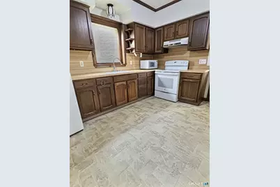 290 Wakelee Avenue #1st floor, Ansonia, CT 06401 - Photo 4