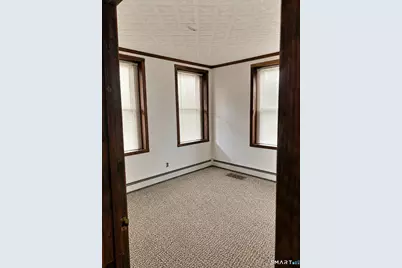 290 Wakelee Avenue #1st floor, Ansonia, CT 06401 - Photo 12