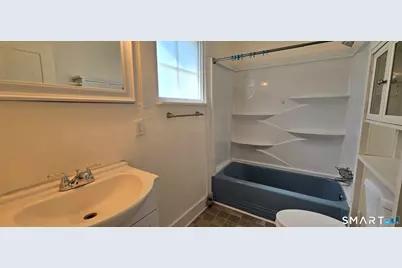 40 Maple Grove Avenue, Norwich, CT 06360 - Photo 10