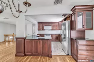 22 Old Lantern Pl, Norwalk, CT 06851 - Photo 12