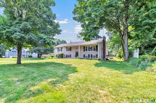 22 Old Lantern Pl, Norwalk, CT 06851 - Photo 1