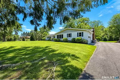 834 Columbia Street, Orange, CT 06477 - Photo 2