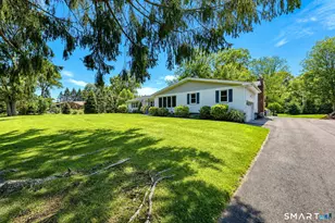 834 Columbia St, Orange, CT 06477 - Photo 2
