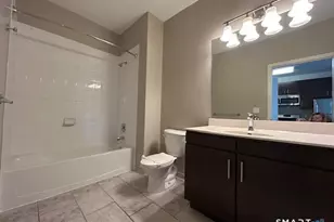 110A Towne St, Stamford, CT 06904 - Photo 8