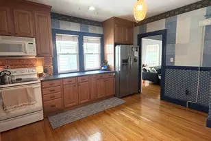 118 Cambridge St, West Hartford, CT 06110 - Photo 4